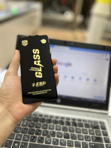 گلس OG با قابلیت آنتی استاتیک برای مدل M22
